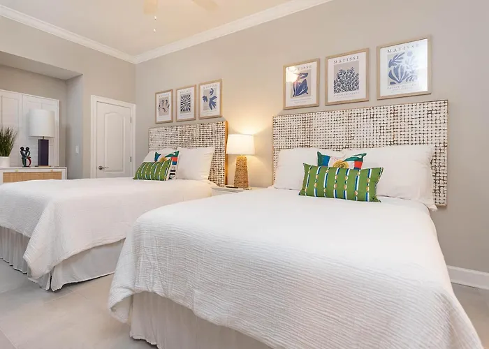 Phoenix Gulf Towers 402 Apartment *