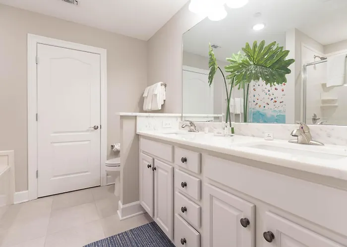 Phoenix Gulf Towers 402 Apartment *